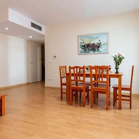 Apartamento Moderno Tranquilo Con Piscina Y Jardin